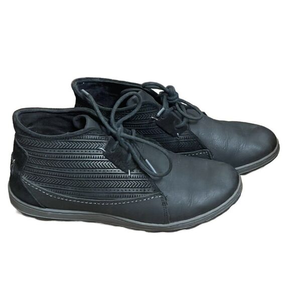 Merrell Black Ashland Chukka Ankle Boots w/Embossed Artesian Designs (Size: 7.5) - Picture 3 of 13